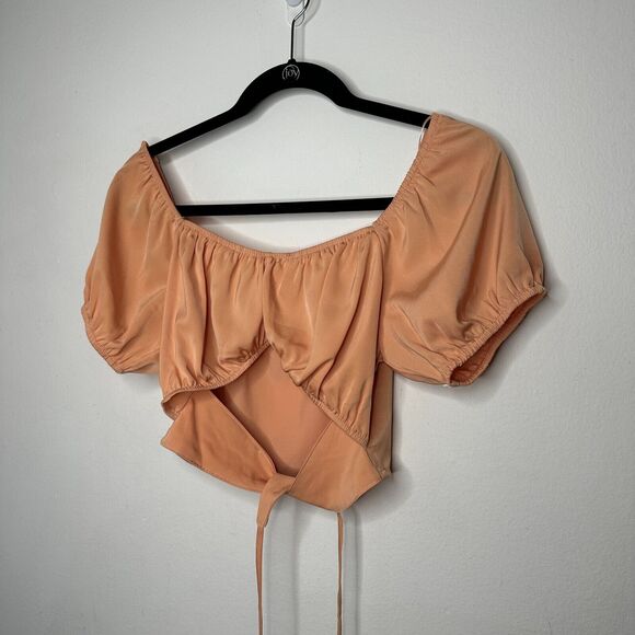 Le Lis Peach Puffed Short Sleeve Front Tie Elastic Neck Sleeve Crop Top L - Picture 6 of 15